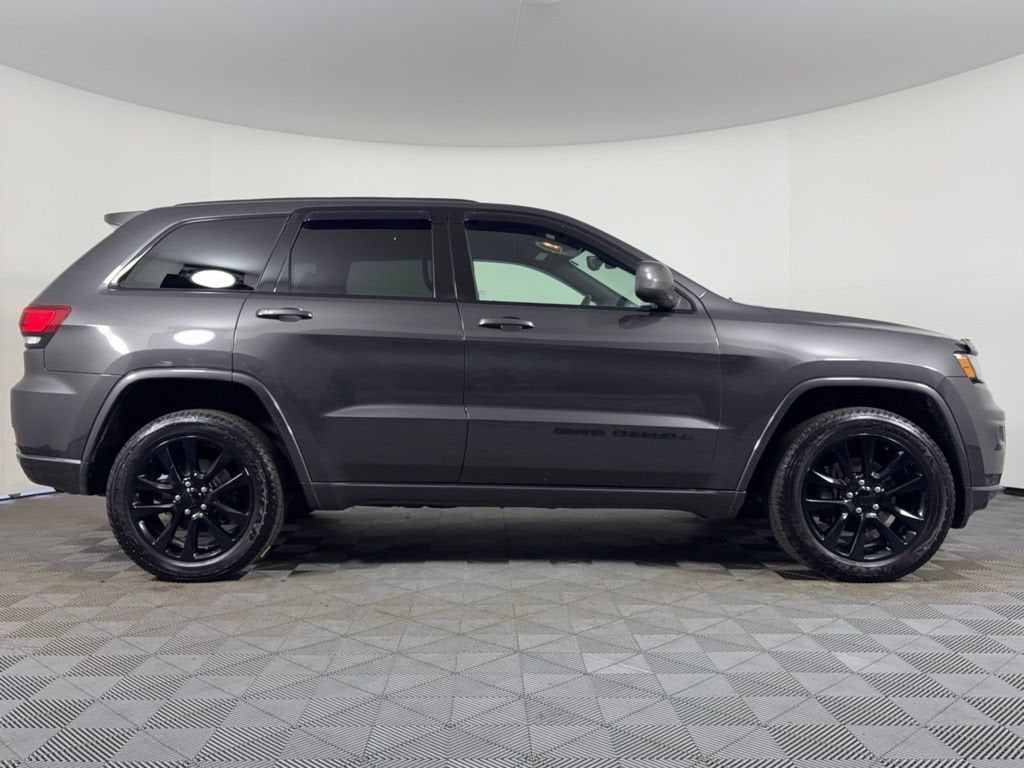 2017 Jeep Grand Cherokee Altitude