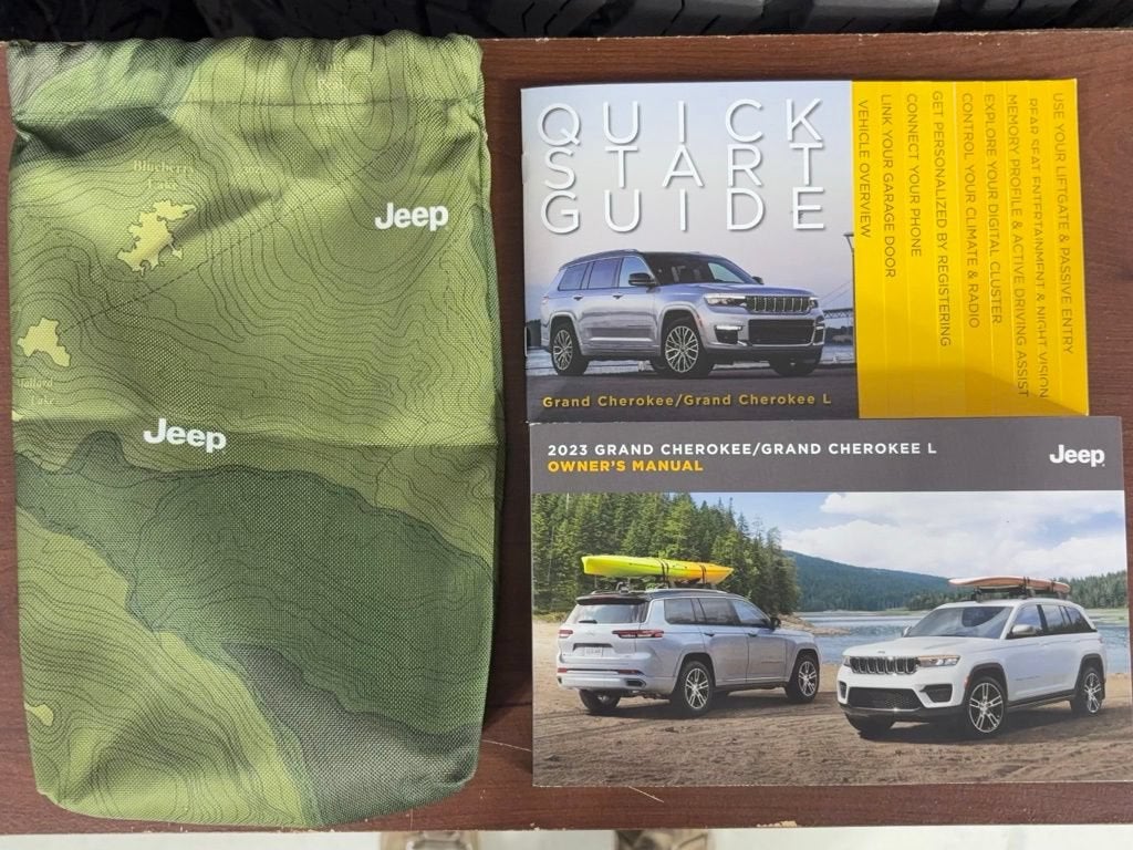 2023 Jeep Grand Cherokee Laredo