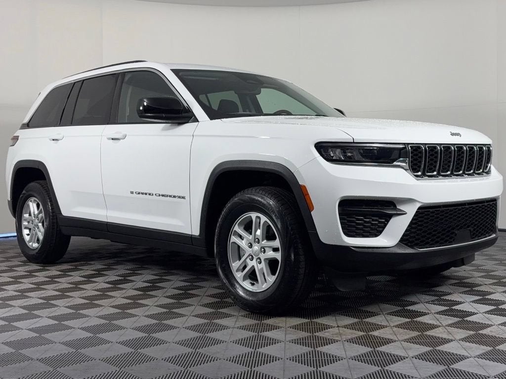 2023 Jeep Grand Cherokee Laredo