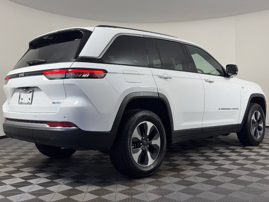 2023 Jeep Grand Cherokee 4xe BASE