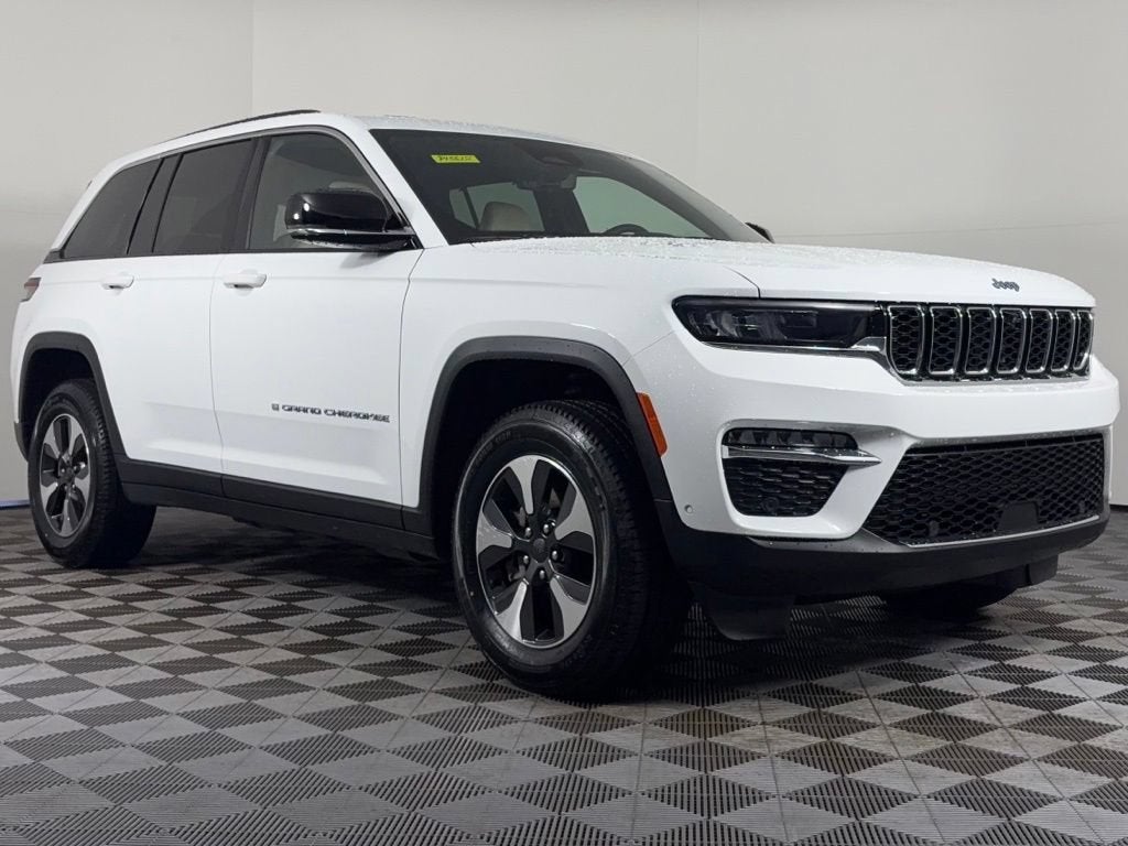 2023 Jeep Grand Cherokee 4xe BASE