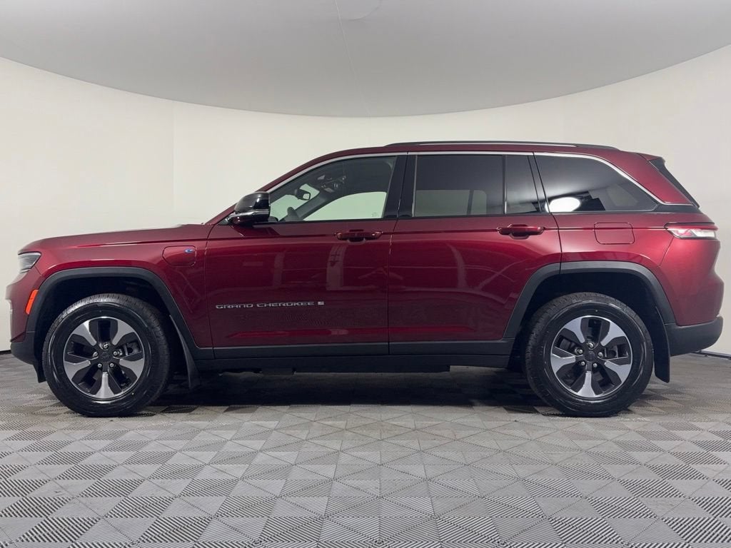 2023 Jeep Grand Cherokee 4xe BASE