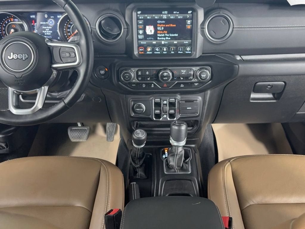2022 Jeep Gladiator Overland