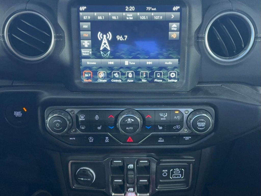 2022 Jeep Gladiator Overland
