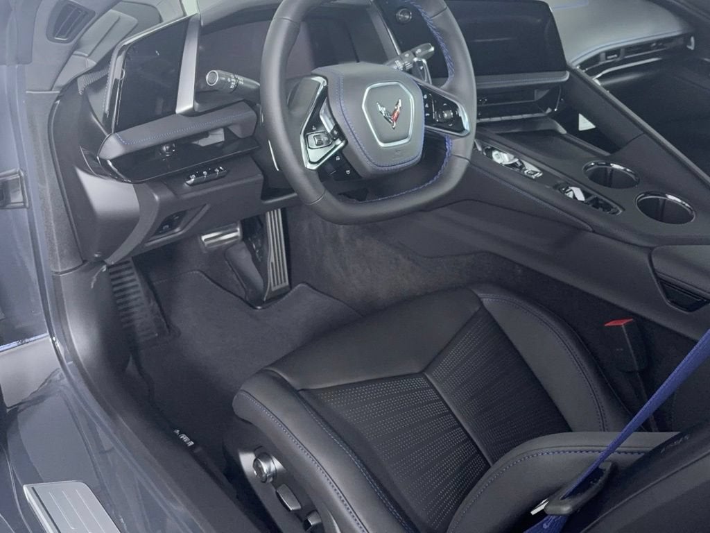 2027 Chevrolet Corvette 3LT - Photo 17