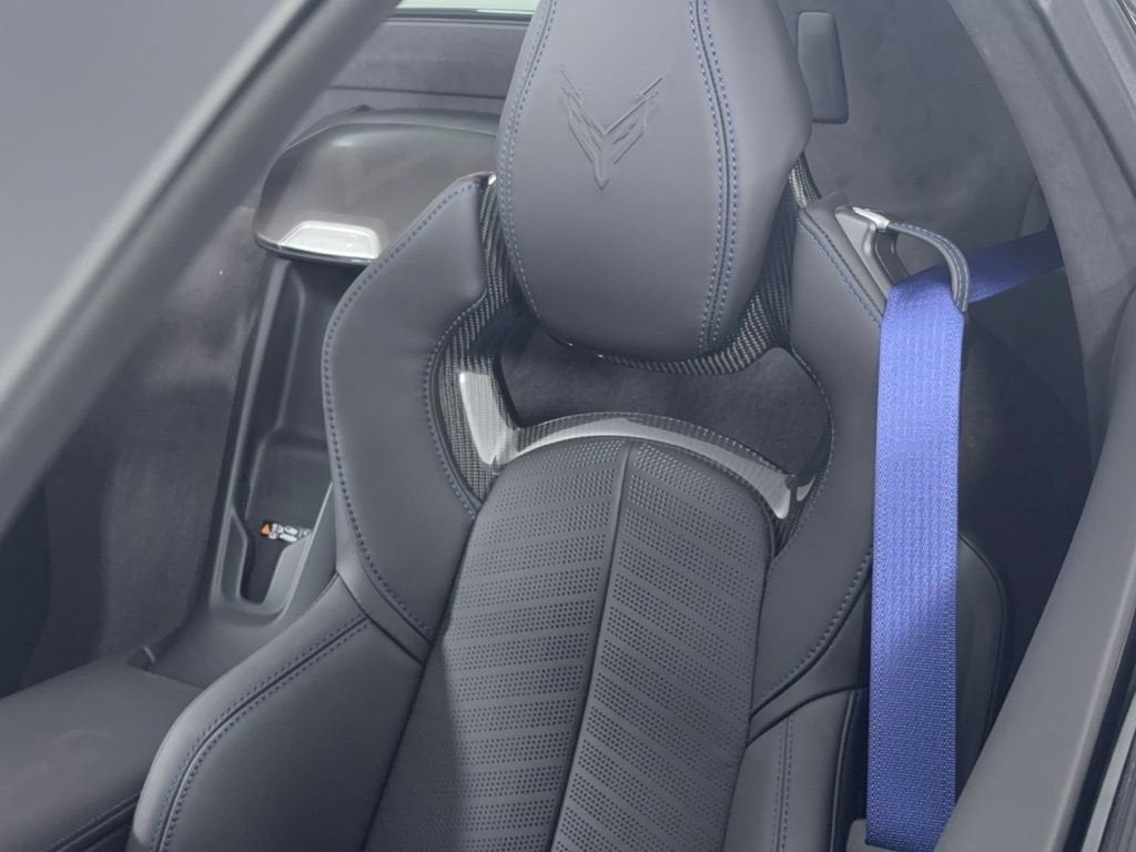 2027 Chevrolet Corvette 3LT - Photo 18