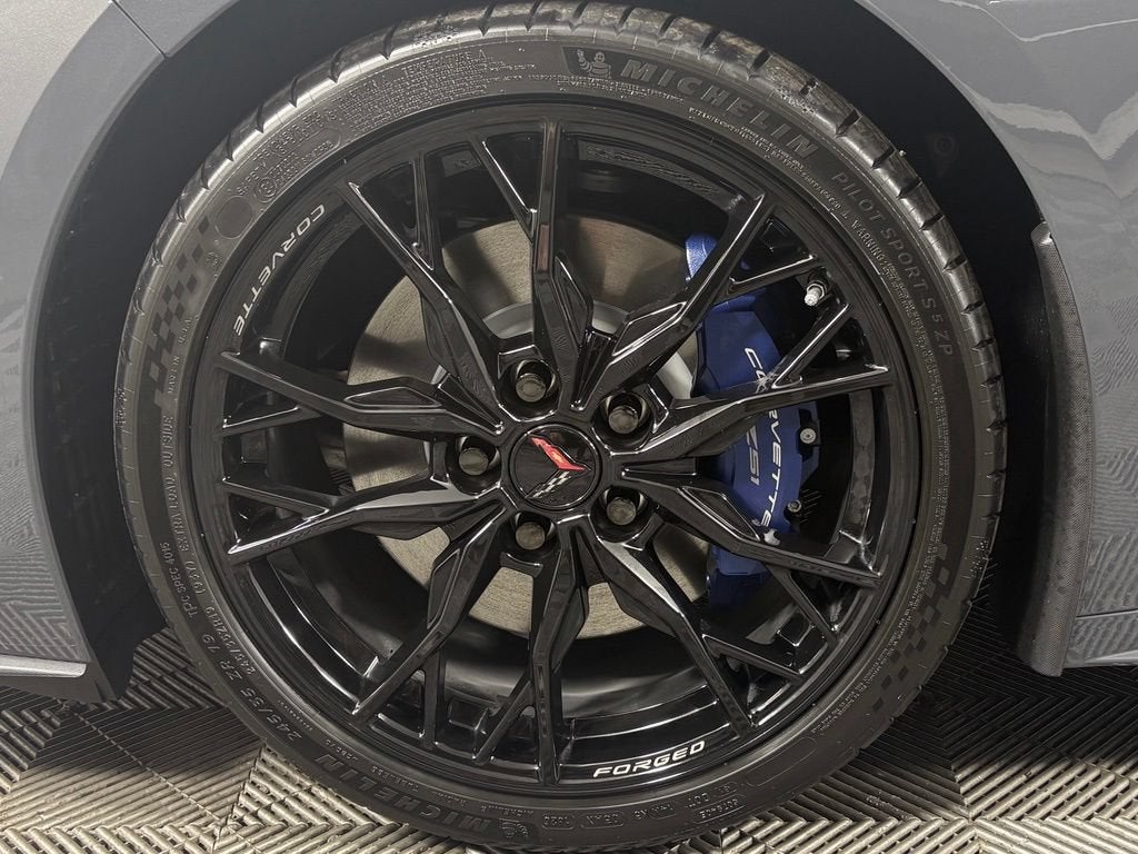 2027 Chevrolet Corvette 3LT - Photo 47