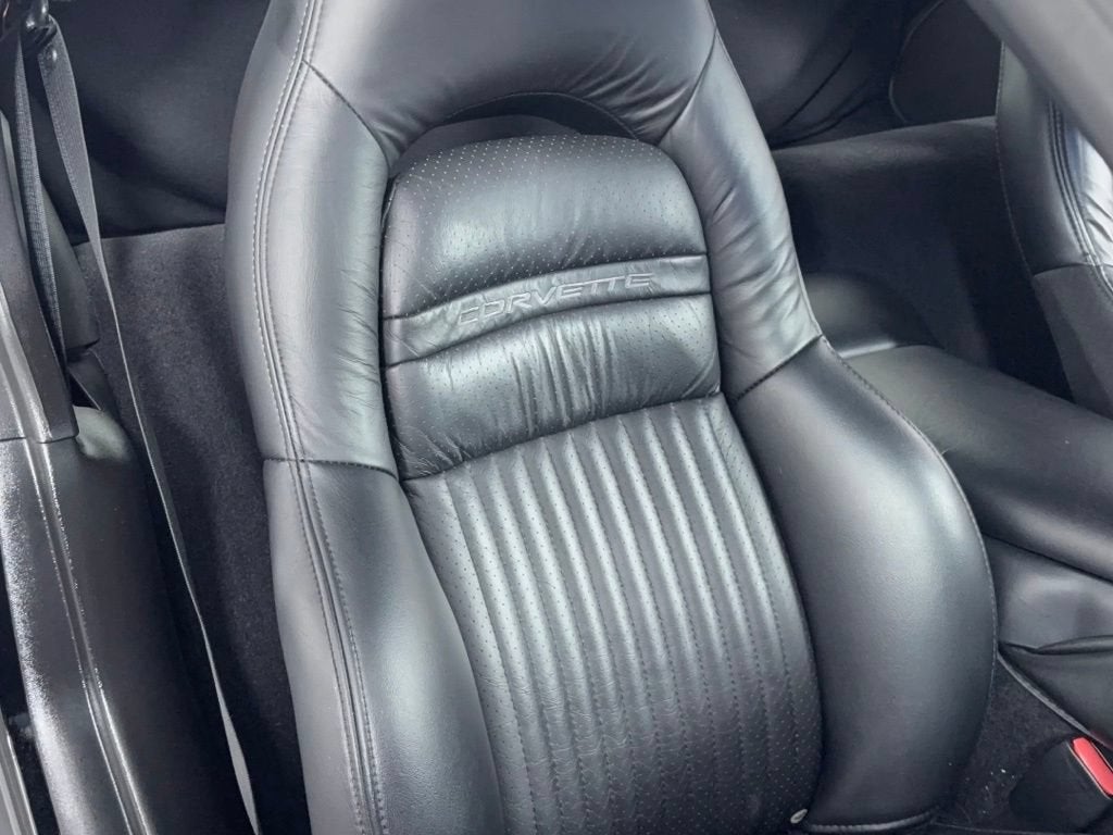 2004 Chevrolet Corvette NA
