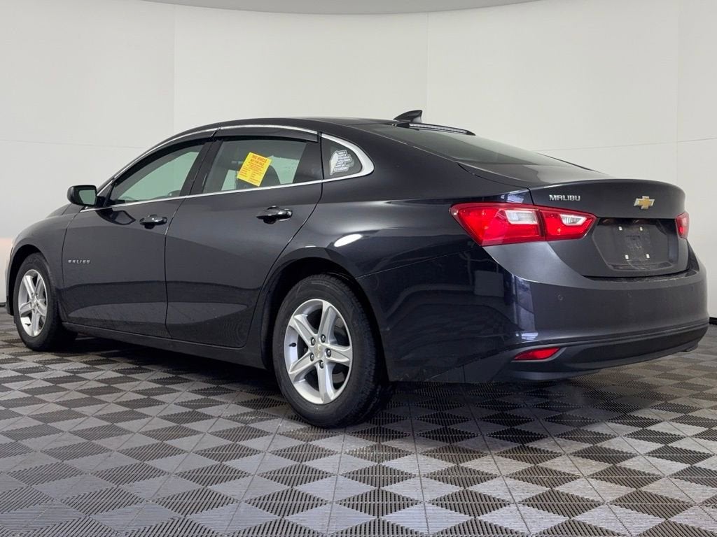 2022 Chevrolet Malibu LS