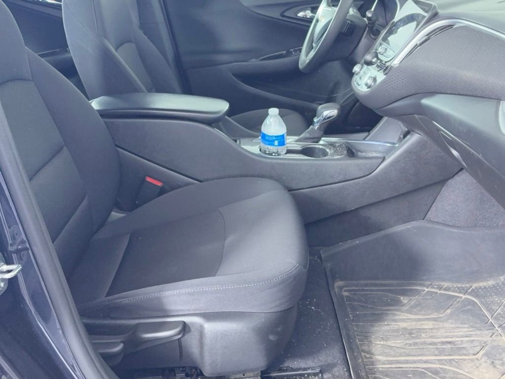 2022 Chevrolet Malibu LS