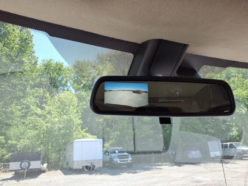 2026 Chevrolet Express Passenger 1LT