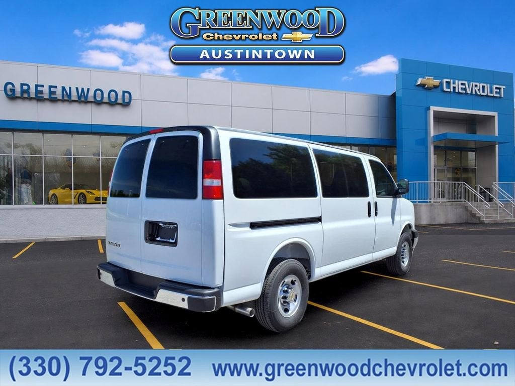 2026 Chevrolet Express Passenger 1LT