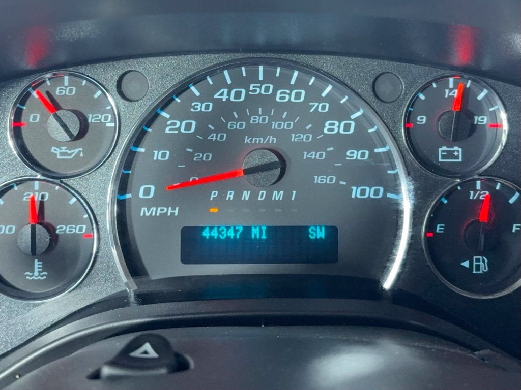 2025 Chevrolet Express Passenger 1LT