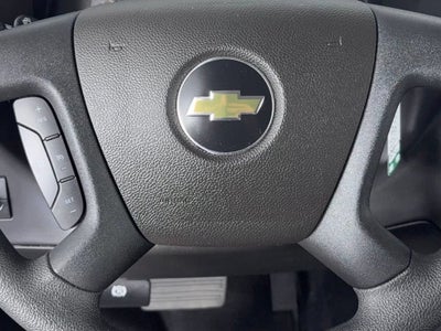 2025 Chevrolet Express Passenger 1LT