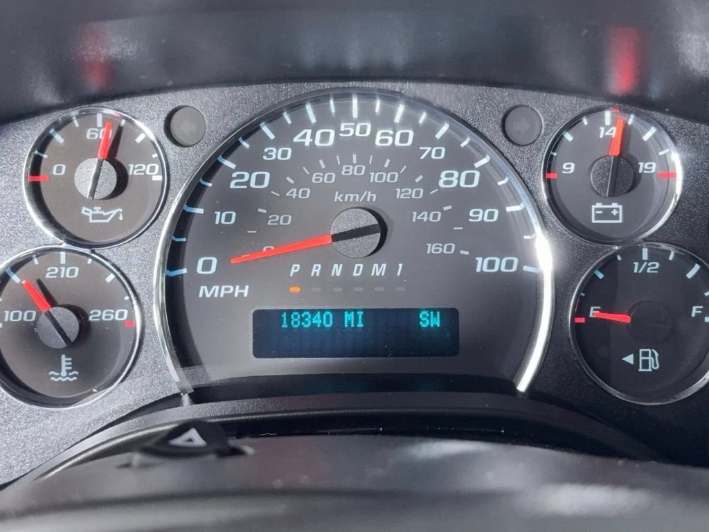 2025 Chevrolet Express Passenger 1LT