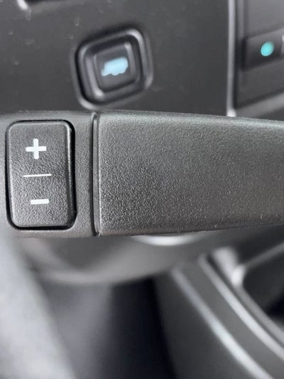 2025 Chevrolet Express Passenger 1LT