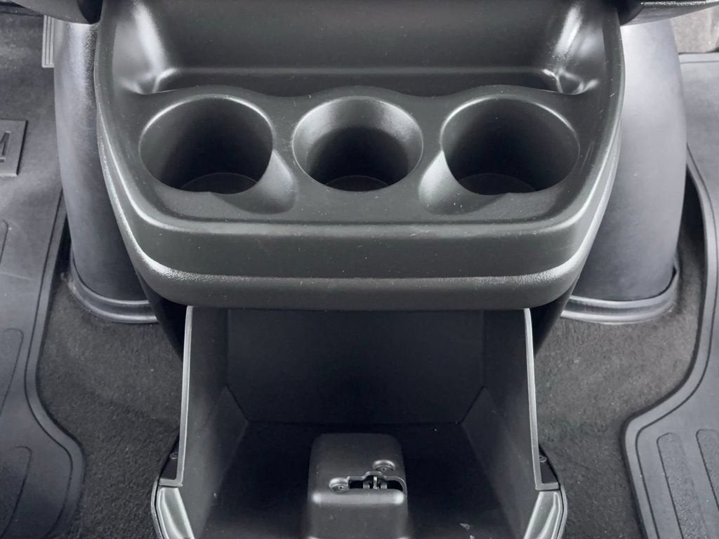 2025 Chevrolet Express Passenger 1LT