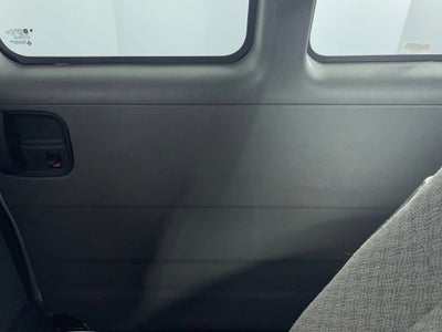 2025 Chevrolet Express Passenger 1LT