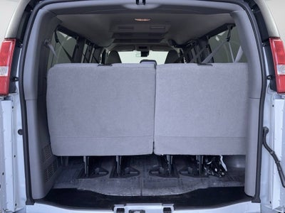2025 Chevrolet Express Passenger 1LT