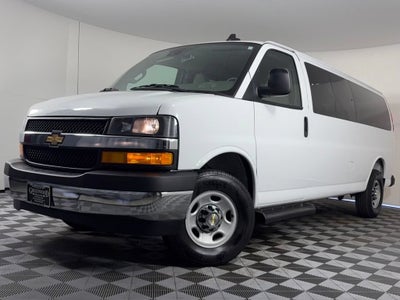 2025 Chevrolet Express Passenger 1LT