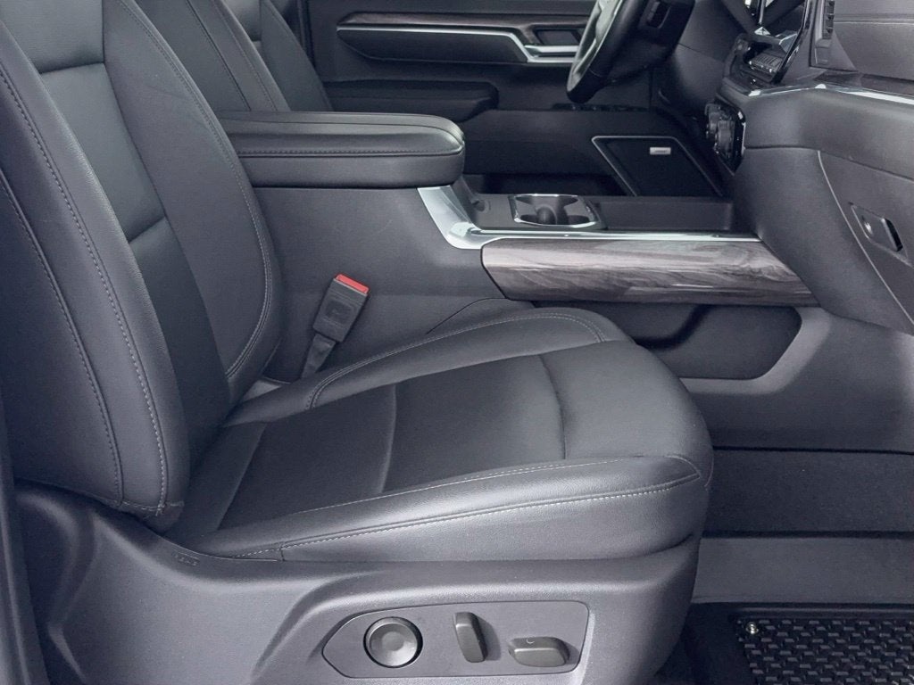 2025 Chevrolet Silverado 3500 HD LTZ
