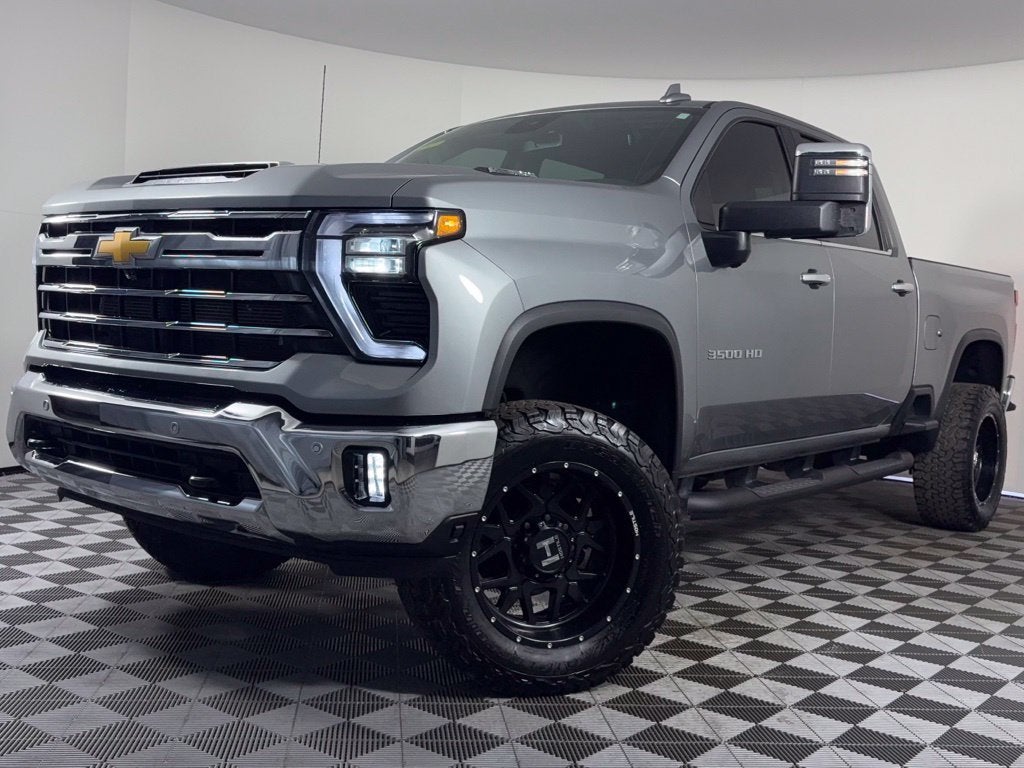 2025 Chevrolet Silverado 3500 HD LTZ