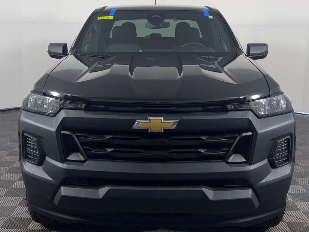 2023 Chevrolet Colorado WT