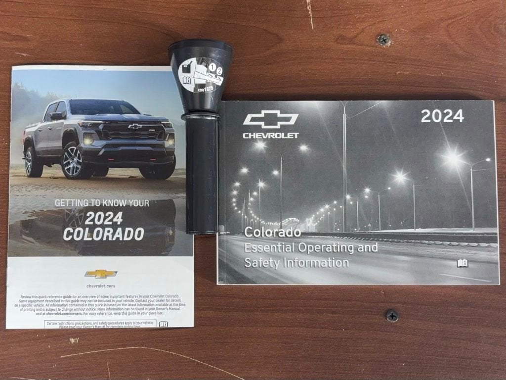 2024 Chevrolet Colorado WT