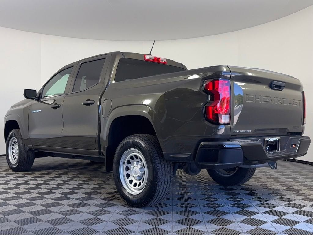 2024 Chevrolet Colorado WT