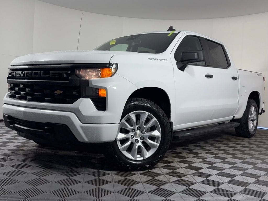 2022 Chevrolet Silverado 1500 Custom