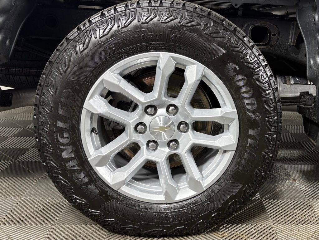 2024 Chevrolet Silverado 1500 LT (2FL)