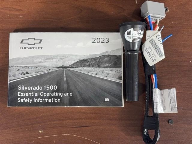 2023 Chevrolet Silverado 1500 LT (2FL)