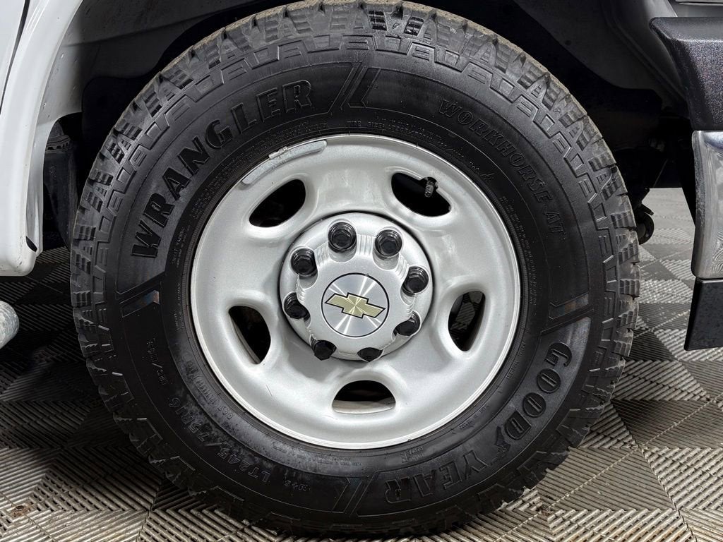 2024 Chevrolet Express Cargo 2500 WT