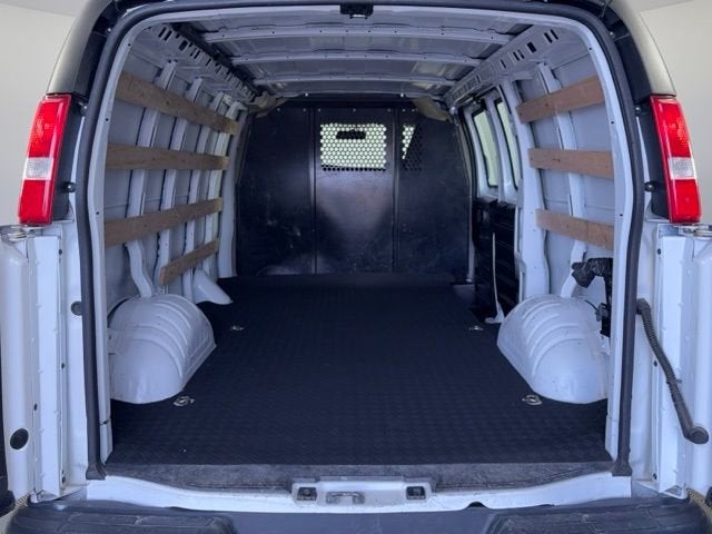 2024 Chevrolet Express Cargo 2500 WT