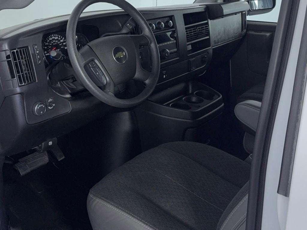 2024 Chevrolet Express Cargo 2500 WT