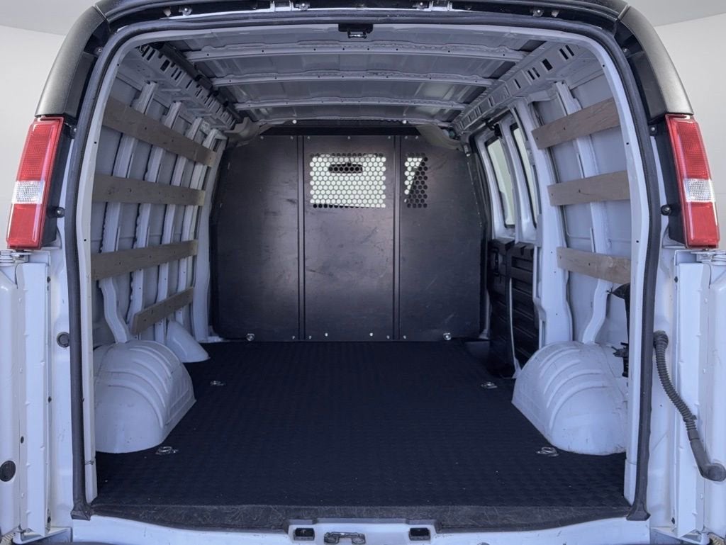 2024 Chevrolet Express Cargo 2500 WT