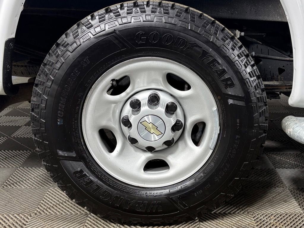 2024 Chevrolet Express Cargo 2500 WT
