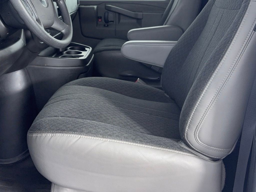 2024 Chevrolet Express Cargo 2500 WT