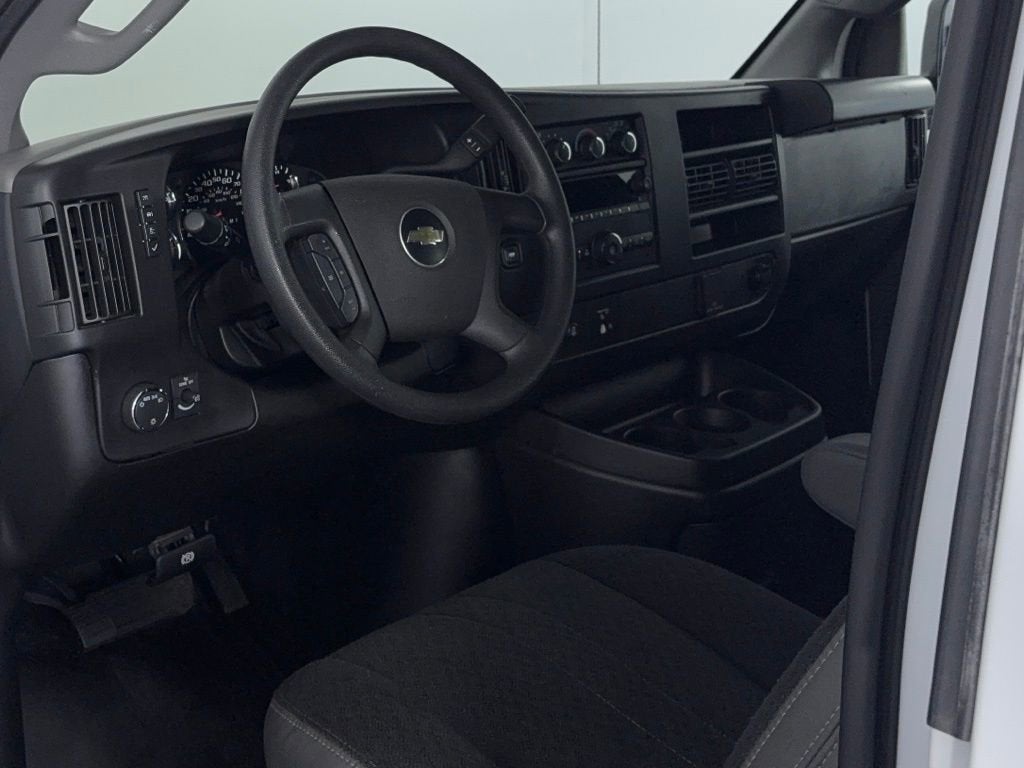 2024 Chevrolet Express Cargo 2500 WT