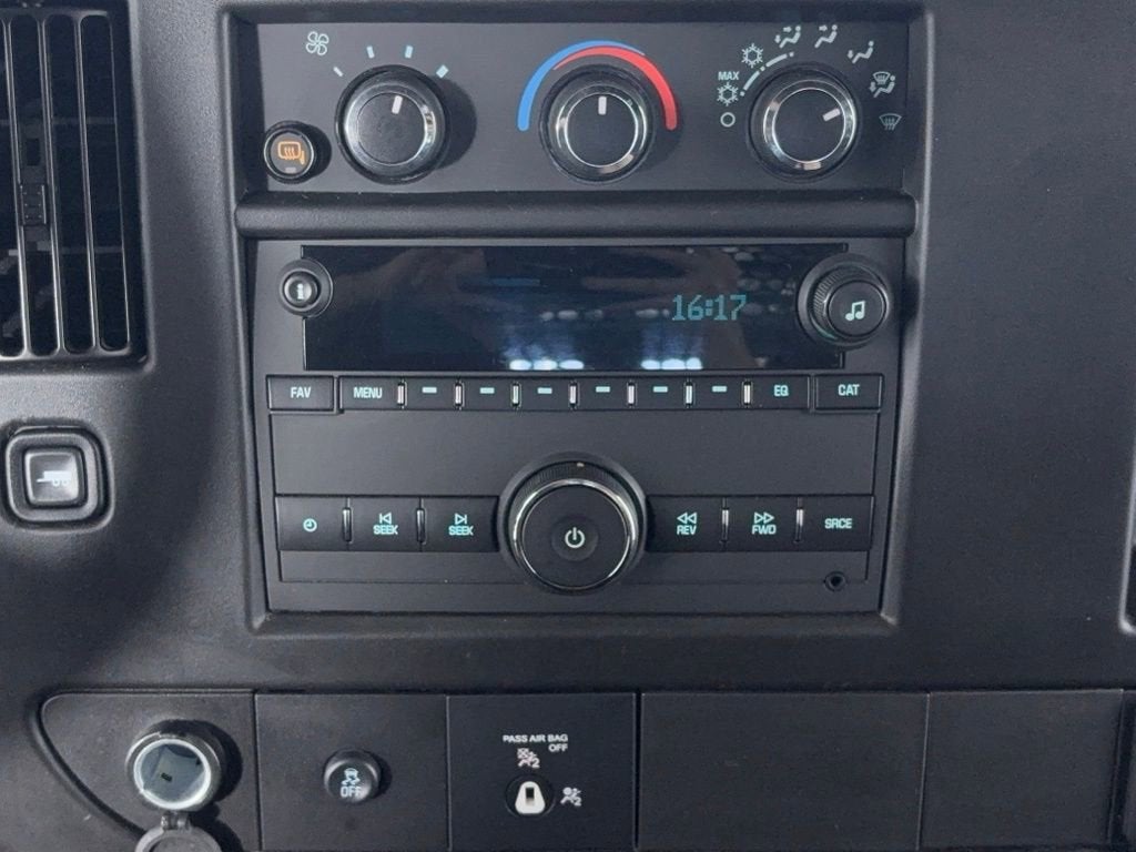 2024 Chevrolet Express Cargo 2500 WT