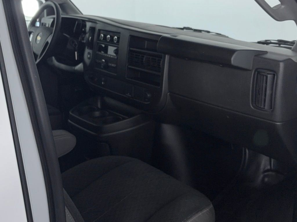 2024 Chevrolet Express Cargo 2500 WT