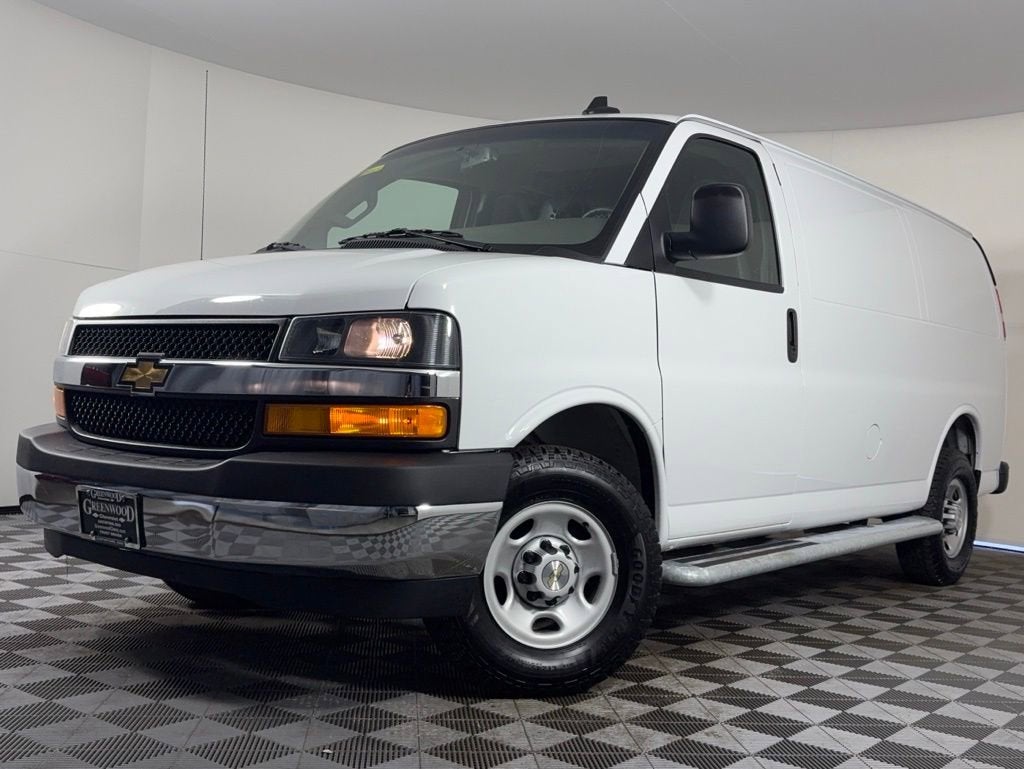 2024 Chevrolet Express Cargo 2500 WT