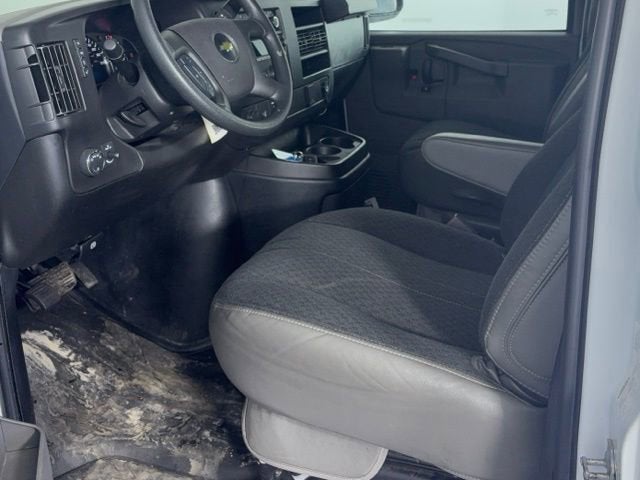 2024 Chevrolet Express Cargo 2500 WT