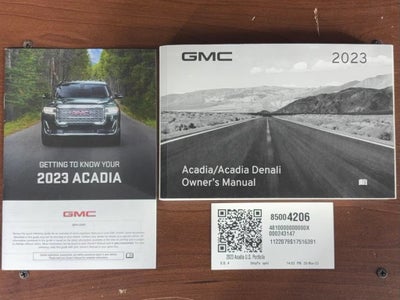 2023 GMC Acadia SLT