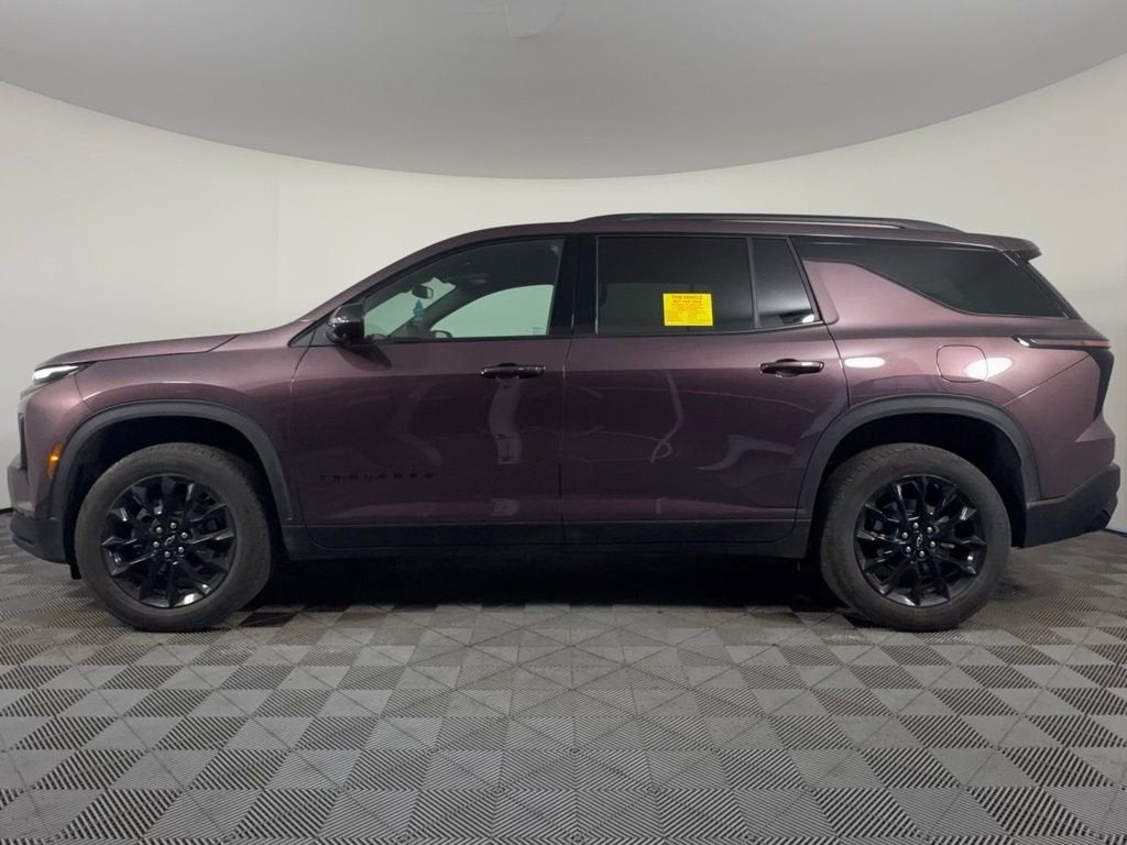 2024 Chevrolet Traverse LT