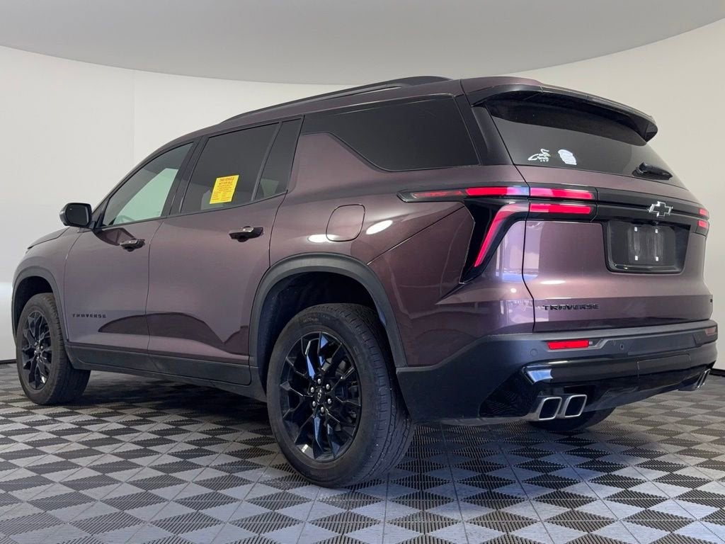 2024 Chevrolet Traverse LT