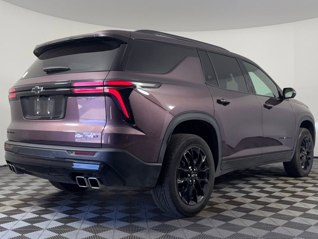 2024 Chevrolet Traverse LT
