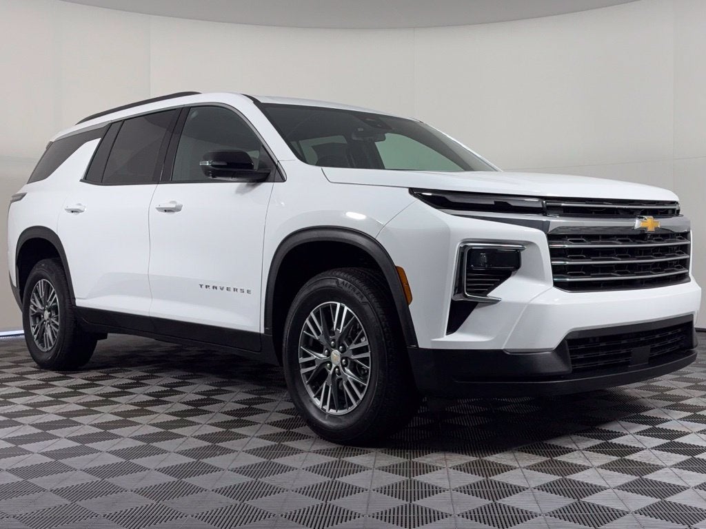 2024 Chevrolet Traverse LT