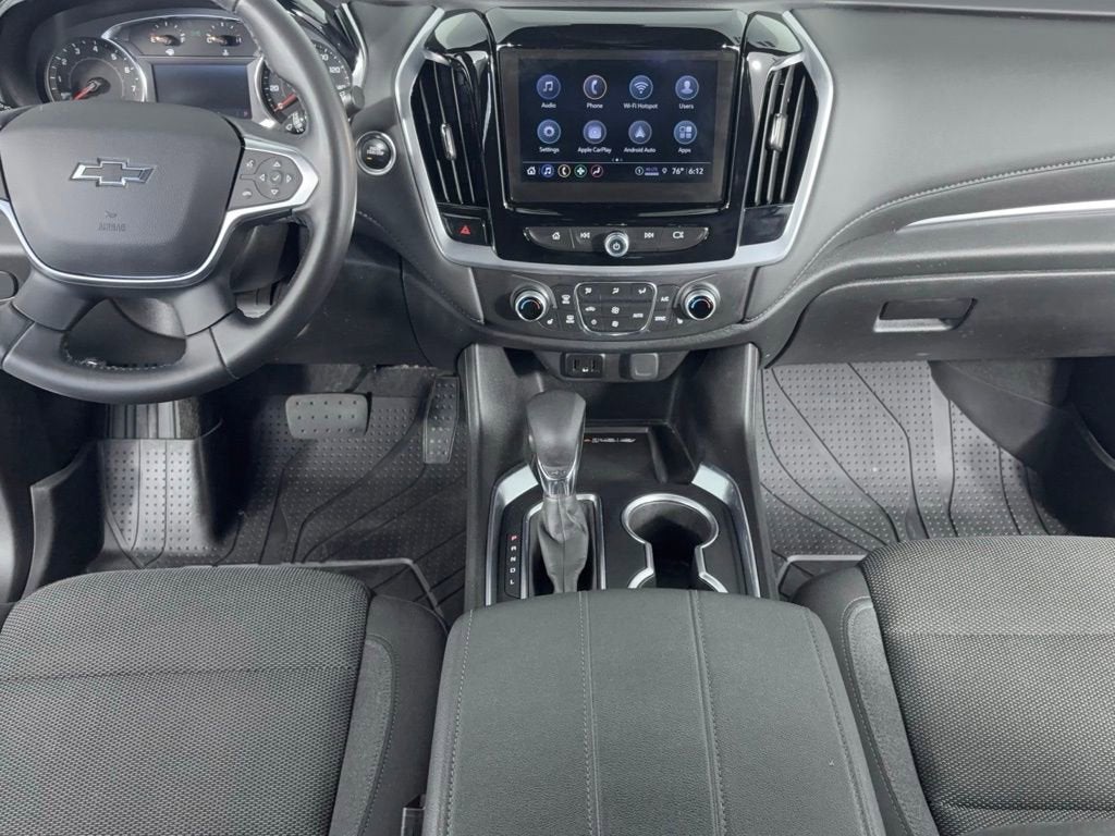 2022 Chevrolet Traverse LT Cloth