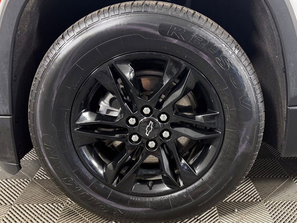 2022 Chevrolet Traverse LT Cloth